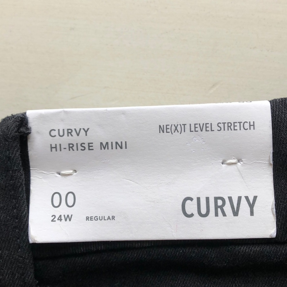 💃NWT!! American Eagle Black Distressed Denim Skirt - Picture 5 of 7